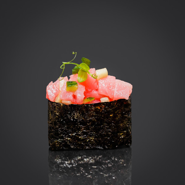 Гункан с тунцом