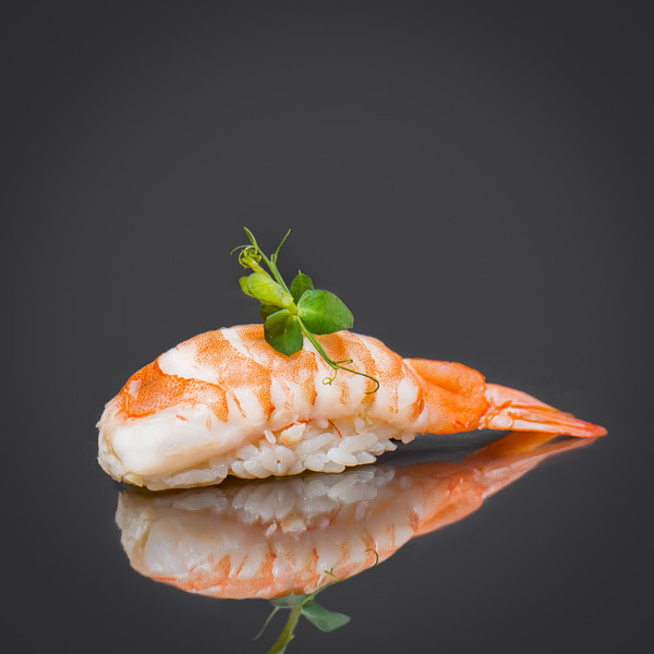 Нигири с креветкой