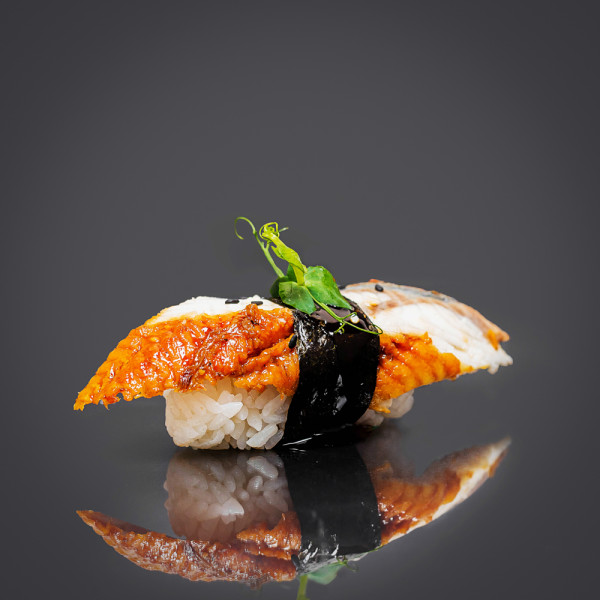 Нигири с угрем