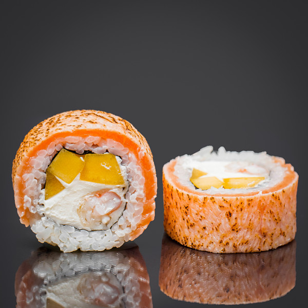 Филадельфия татаки с креветкой в темпуре