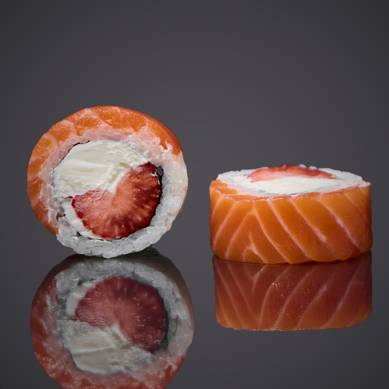 1/2 Филадельфия с клубникой